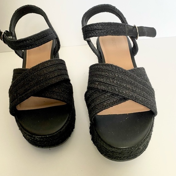 Old Navy Espadrille Cross Strap Platform Sandals - Picture 3 of 9